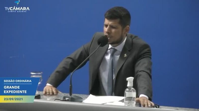 Mesmo Câmara aprovando repúdio contra ministro da CGU, Tiago Vargas chama Simone Tebet de ‘descontrolada’