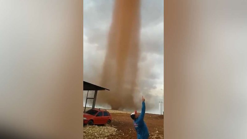 VÍDEO: ‘Furacão de areia’ atinge Dourados e prefeito decreta estado de emergência