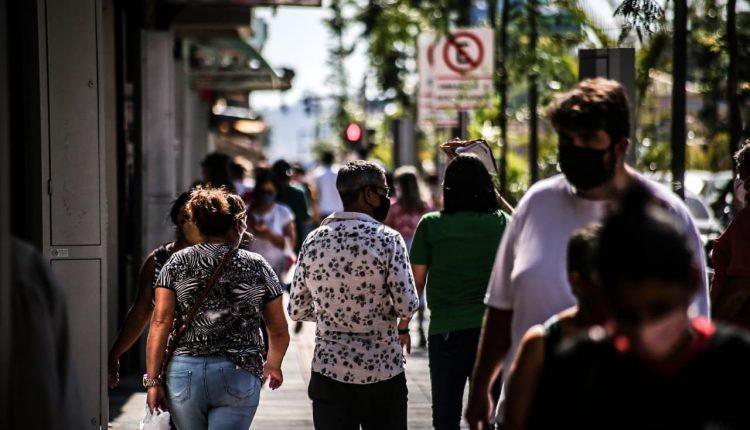 Pagamento do 13º salário deve injetar R$ 2,9 bilhões na economia de MS este ano, segundo Dieese