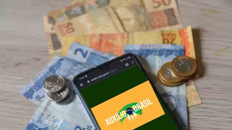 Auxílio Brasil: pagamentos começam na quarta-feira; veja calendário e como receber benefício