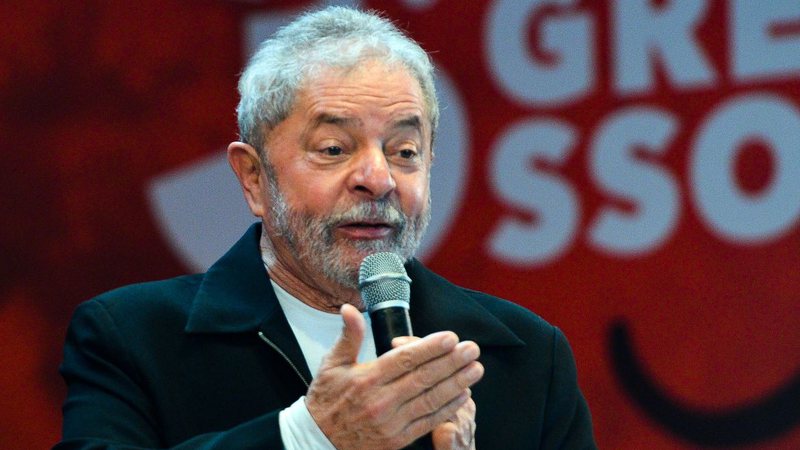 Pesquisa mostra Lula com 45% dos votos no primeiro turno das eleições; Bolsonaro aparece com 23%