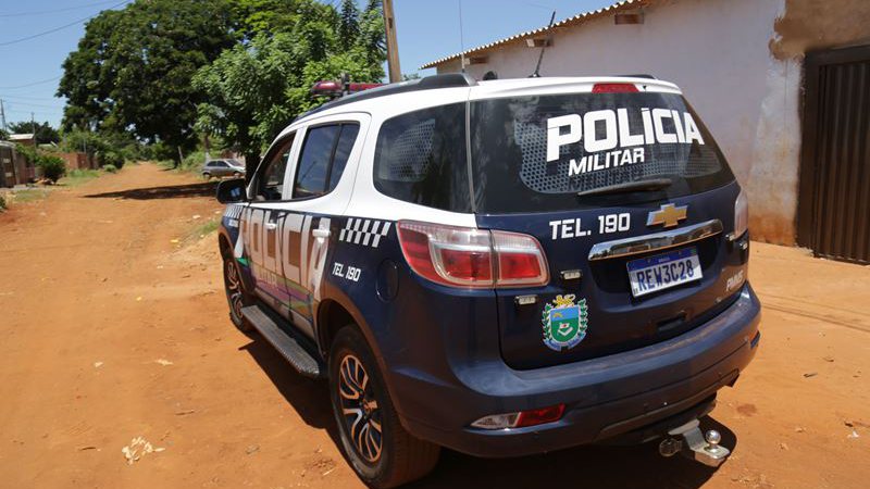 Polícia confirma situação de maus-tratos contra crianças e mulher é presa em flagrante