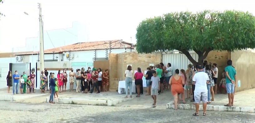 Menino que matou mãe e irmão, em Patos: psicóloga fala de vício em telas e como lidar