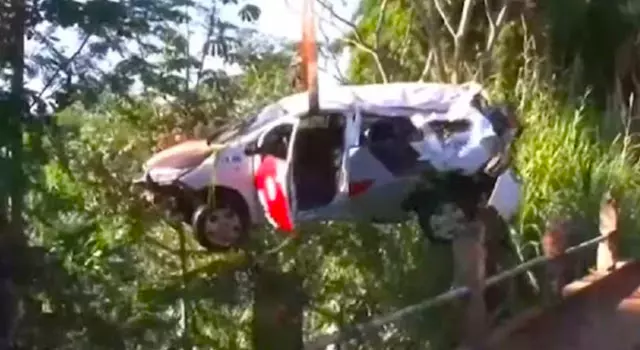 PM é flagrado com amante, tenta fugir da esposa e cai com viatura em ribanceira em SP