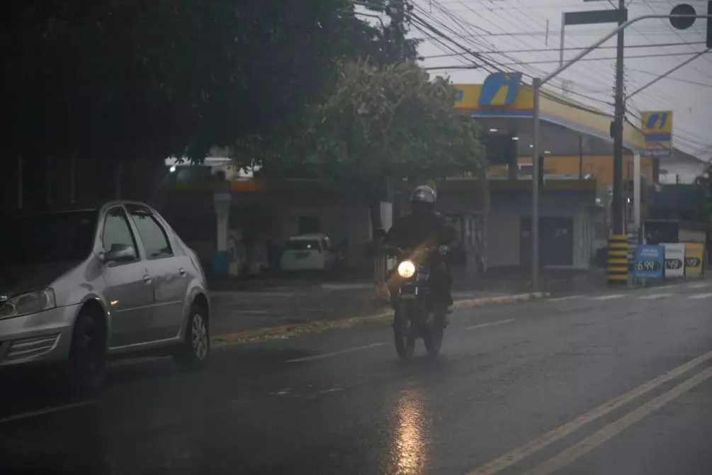 Chuva chega em Campo Grande e traz frio com sensação térmica de 12ºC