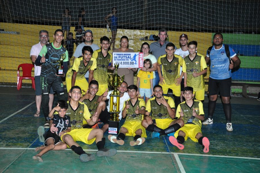 EQUIPE DE PEDRO GOMES VENCE O 1º TORNEIO DE FUTSAL DE INVERNO DE FIGUEIRÃO