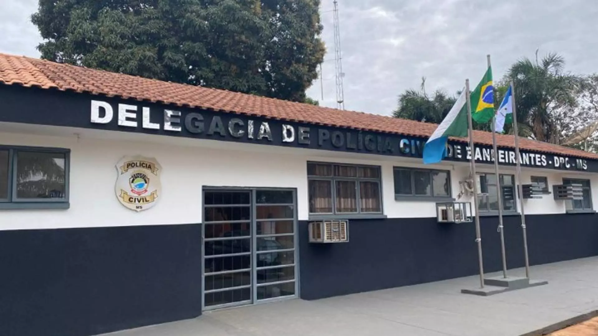 Filho salva mãe de ser morta asfixiada e marido é preso em Mato Grosso do Sul
