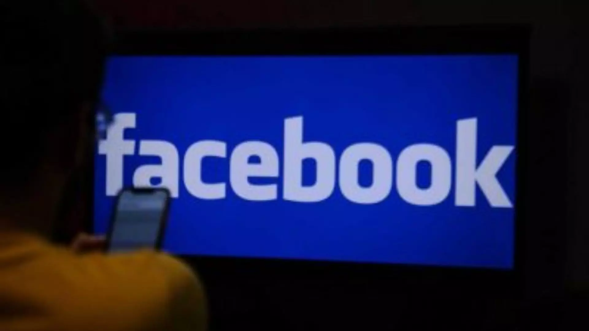 Candidatura do MDB ao Governo é multada em R$ 20 mil porque cabo eleitoral pagou posts no Facebook