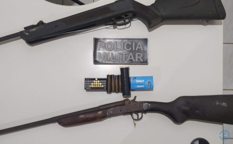 Homem se envolve em acidente e é preso com armas em Alcinópolis