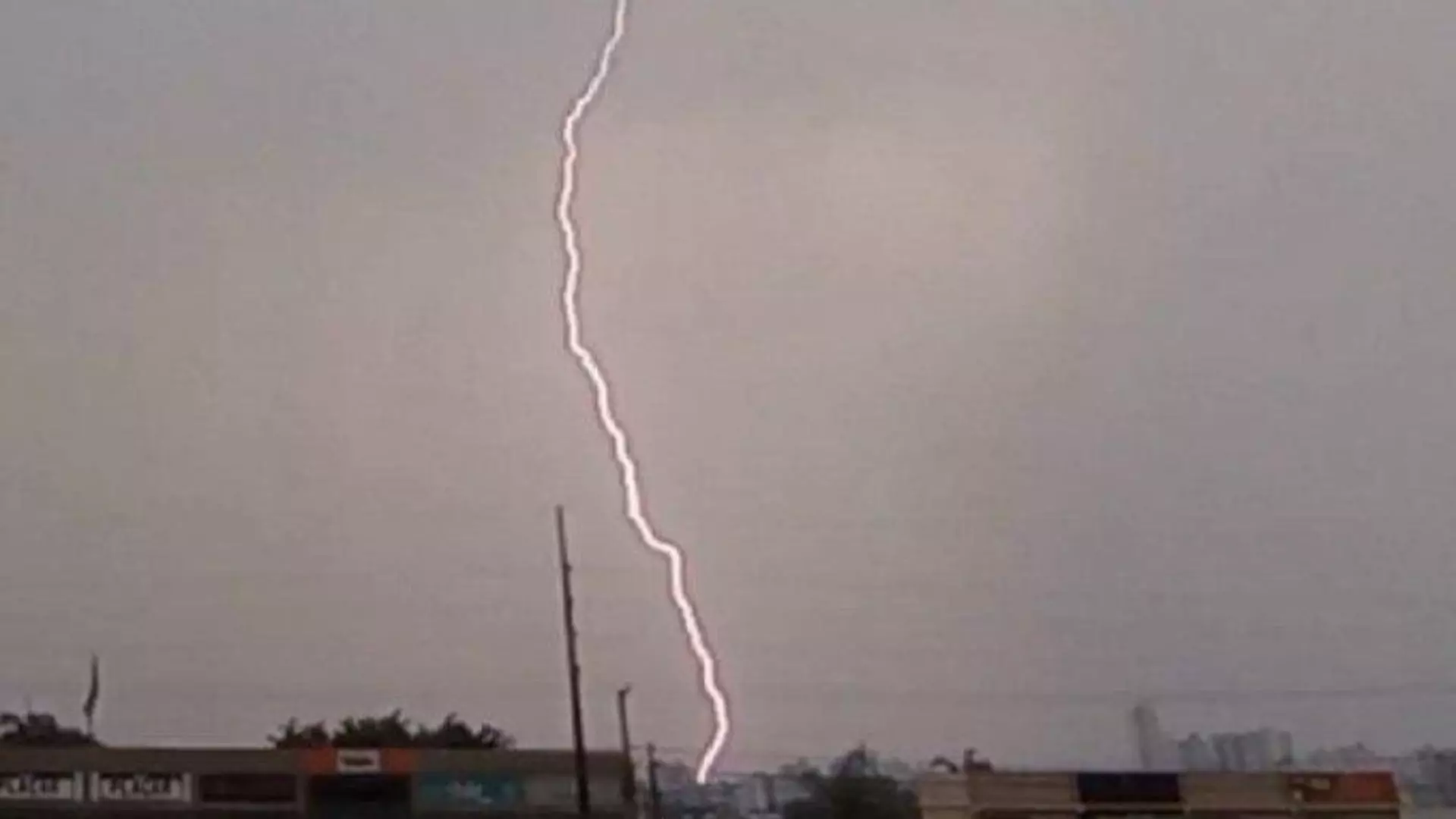 Quase 3 mil raios: Campo Grande bate recorde de descargas elétricas durante temporal