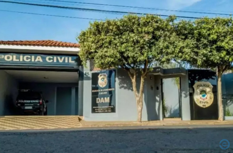 Em cárcere, mulher era proibida de tomar banho e só tinha uma refeição