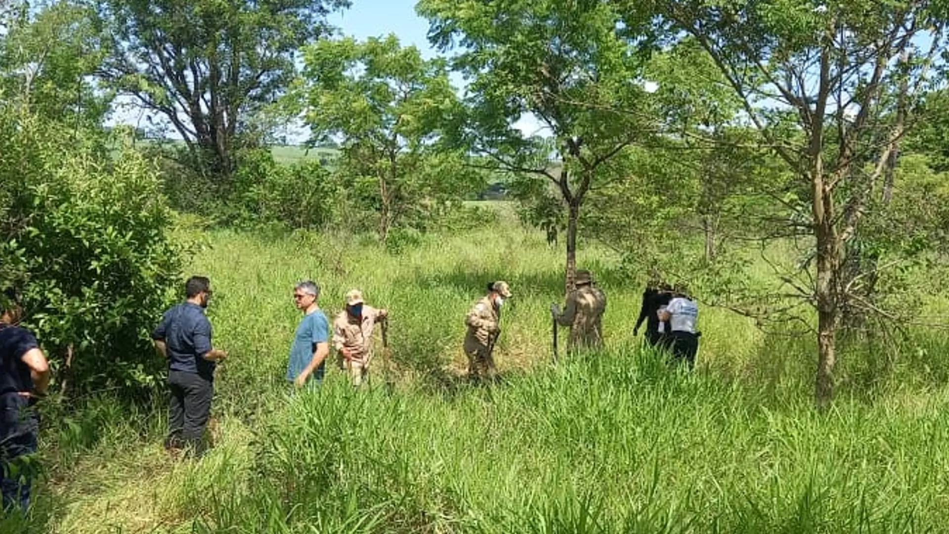 Corpos de jovens desaparecidos são encontrados amarrados e enterrados em MS
