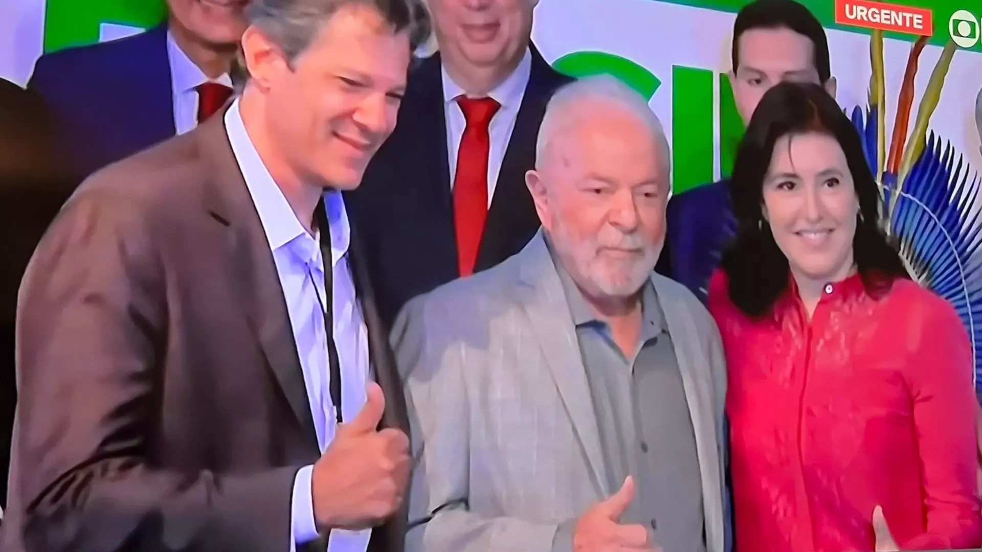 Lula anuncia Simone Tebet no Planejamento e mais ministros; confira lista completa