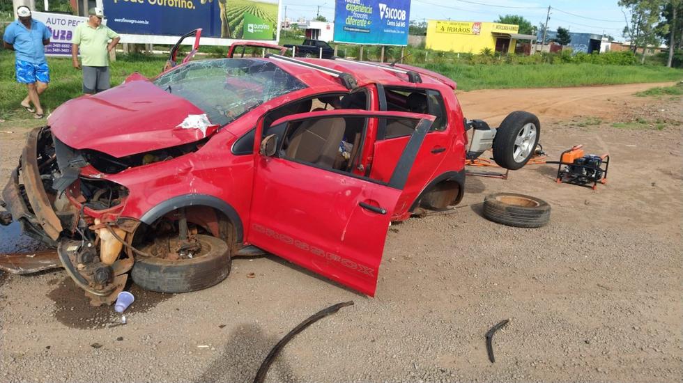 Acidente entre dois veículos deixa quatro pessoas feridas na MS-386; uma em estado grave