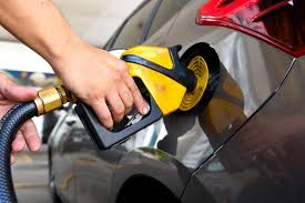 Litro da gasolina deve voltar a custar próximo de R$ 6 no Estado