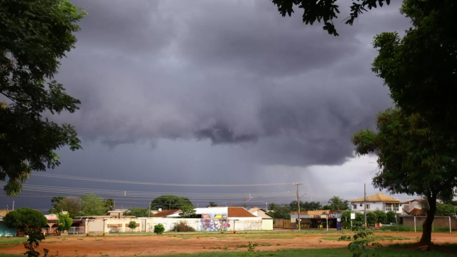 Mato Grosso do Sul está em alerta para tempestade com ventos de 100 km/h e granizo