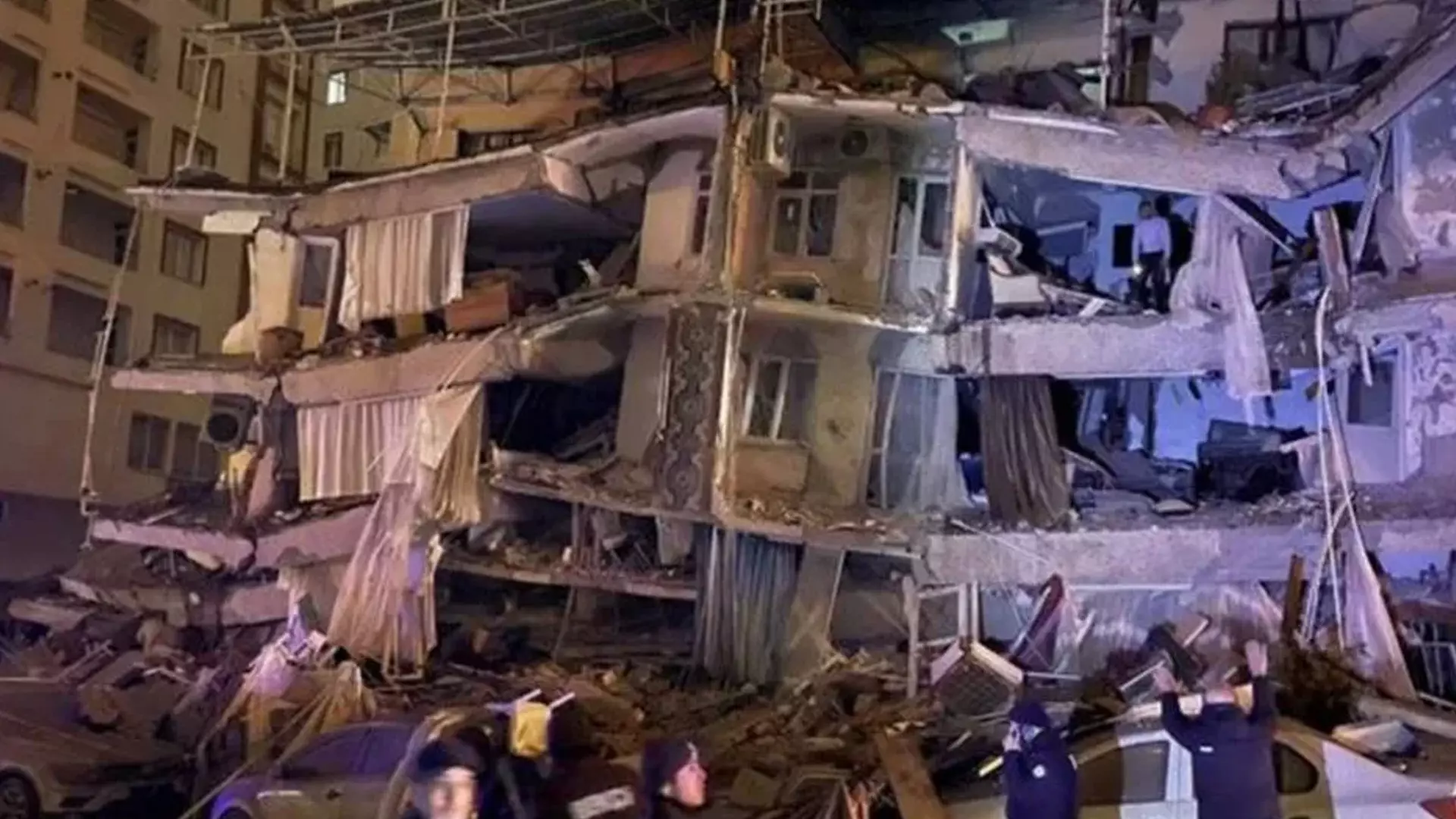 Número de mortos no terremoto na Turquia e Síria sobe para 35 mil