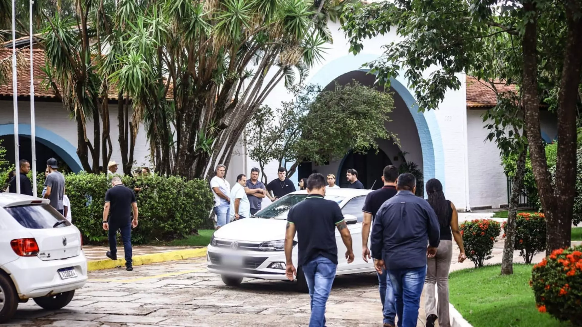 ‘Meu pai entrou andando e saiu em um caixão’, disse filha de Caetano morto a tiros no Procon