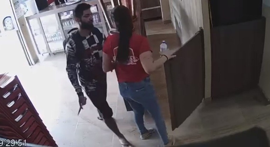 Homem dá nove facadas na ex por não aceitar fim do relacionamento
