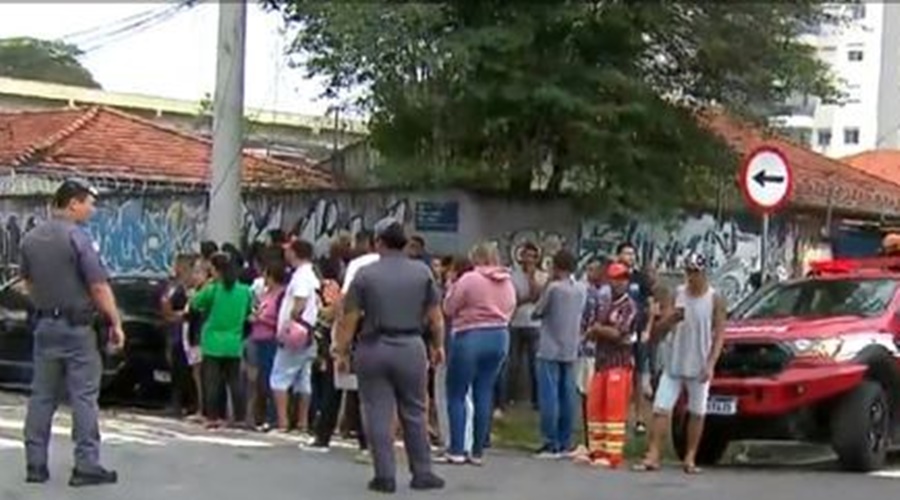 Aluno esfaqueia professores e colegas em escola estadual de SP