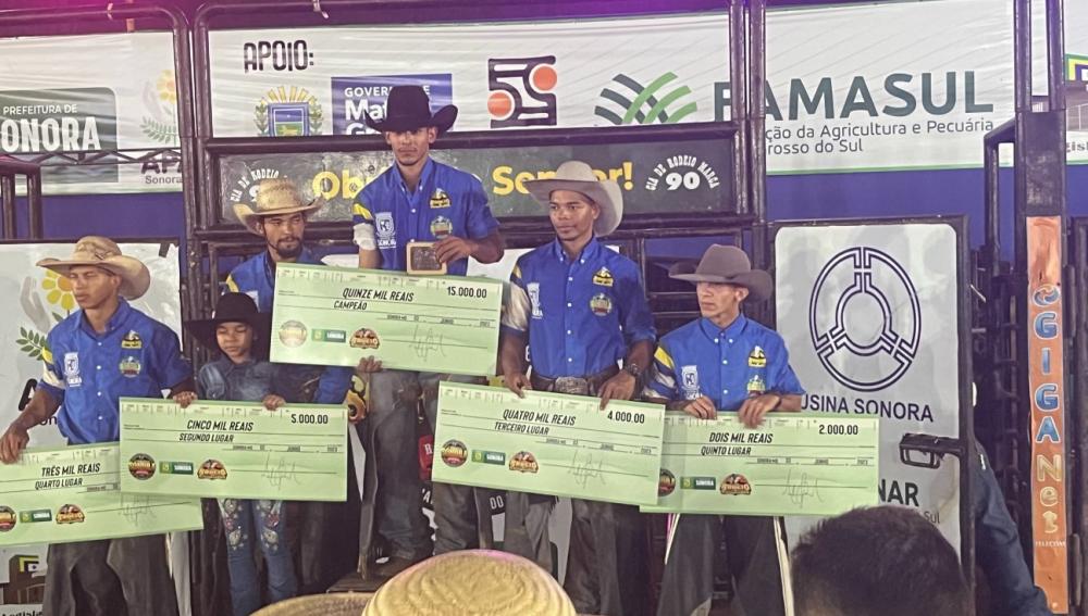 Neste sábado (3), aconteceu a final do rodeio em touros em Sonora