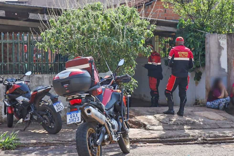 Morador é encontrado morto envolto em sangue em casa na Capital