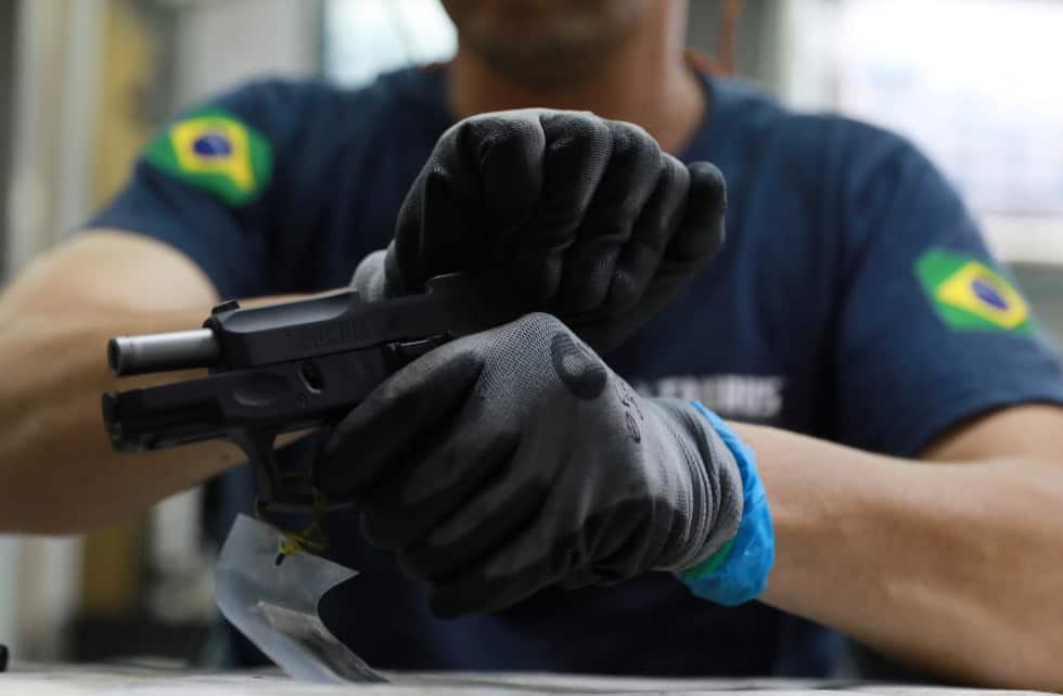 Senado aprova teste toxicológico para posse e porte de arma