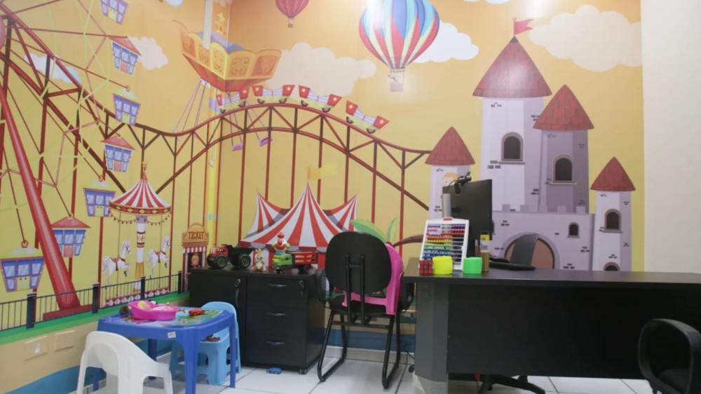 Menino de 9 anos tem pescoço apertado e é estuprado por namorado de mãe em Campo Grande