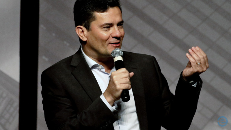 Delator da Lava Jato chama Moro de 'covarde, mentiroso patético'