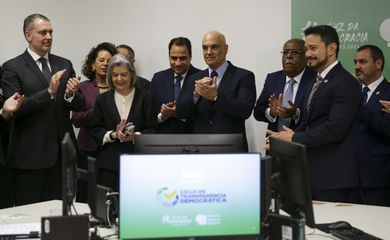 TSE abre código-fonte de urna eletrônica para as eleições de 2024