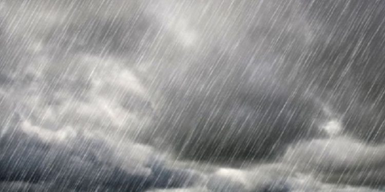 Em manhã chuvosa, previsão alerta para tempestade nas 79 cidades de MS 