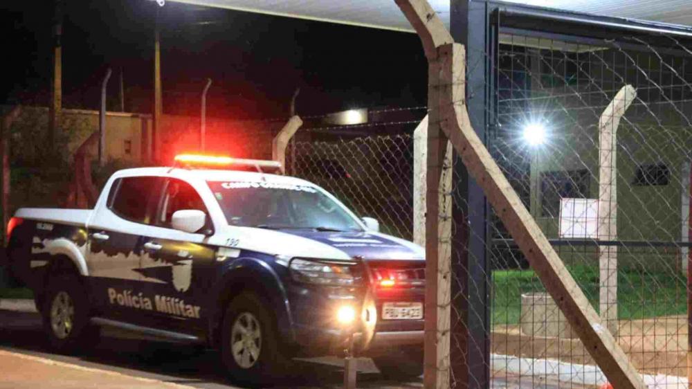 Mãe de bebê que caiu de janela em condomínio do Aero Rancho é presa