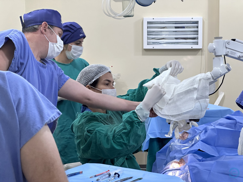 HR de Coxim realiza cirurgias oftalmológicas e tira pacientes da fila de espera