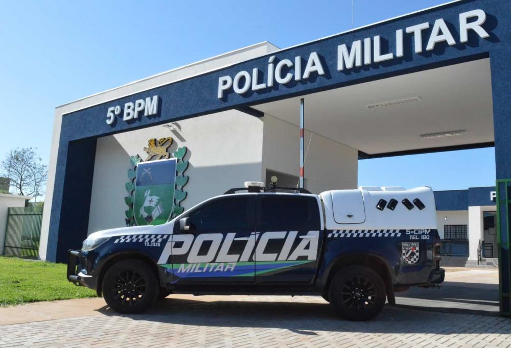 Dois indivíduos procurados pela justiça são presos pela PM em Coxim