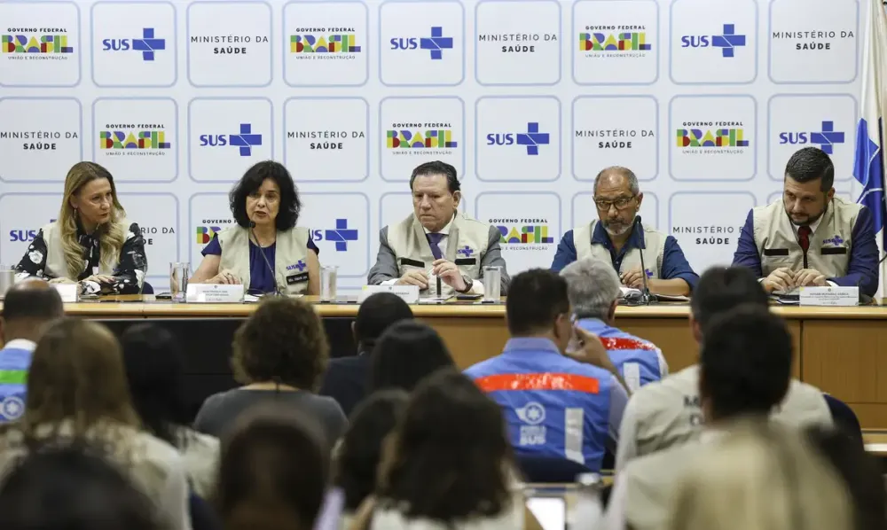 Governo se antecipa a período sazonal da dengue para evitar óbitos