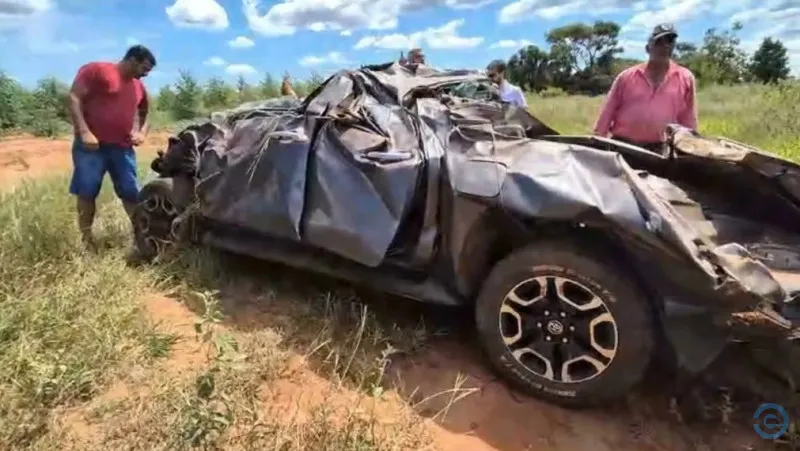 Acidente envolvendo caminhonete mata uma pessoa na BR-060