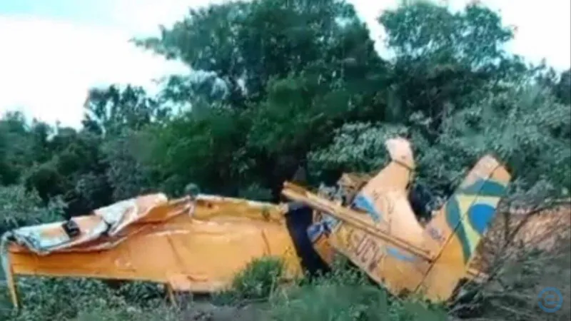 Avião agrícola cai no interior de Mato Grosso do Sul e piloto morre