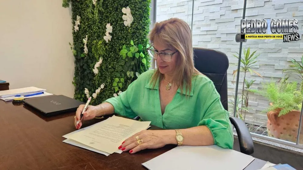 Prefeita de Sonora assina ordem de serviço para construção de rede elétrica do Polo Industrial