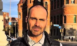 À CNN, Eduardo Bolsonaro diz que vai pedir asilo político nos EUA