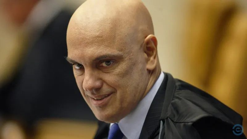 Moraes manda PGR se manifestar sobre prisão preventiva de Bolsonaro
