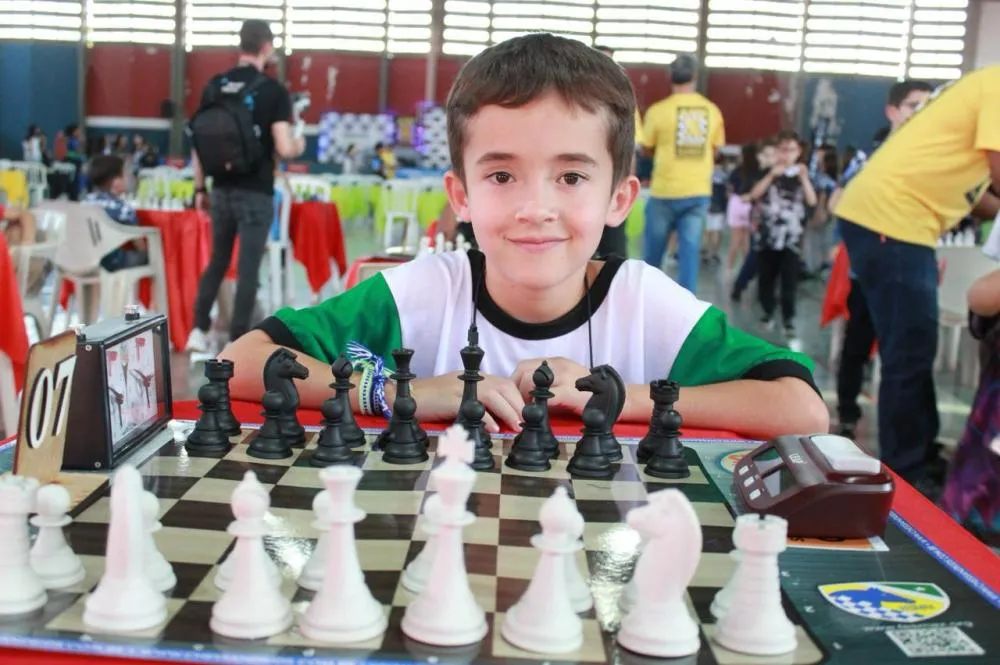 Atleta mirim de Sonora representa o MS em torneio nacional de xadrez no Piauí