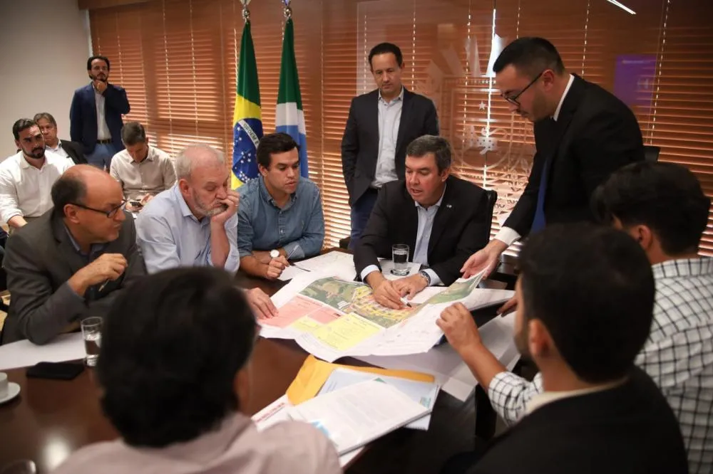 Prefeito de Pedro Gomes sai de reunião com Governador com R$ 22 milhões em obras estruturantes por meio do programa MS Ativo.