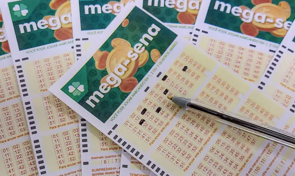 Mega-Sena acumula e prêmio principal vai para R$ 35 milhões
