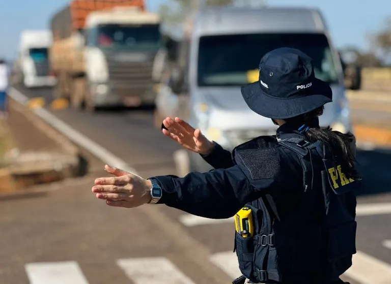 União é condenada após 'enquadro truculento e abusivo' da PRF em MS