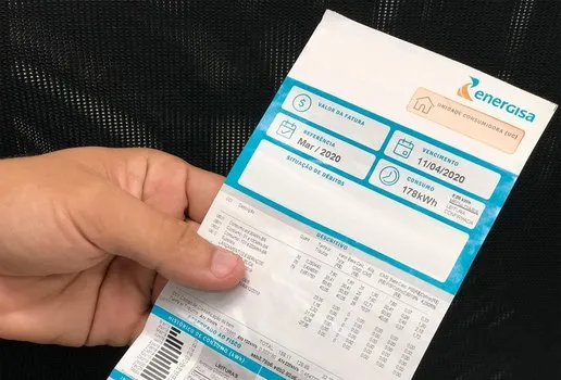 Aneel mantém bandeira vermelha patamar 2 na conta de luz em setembro