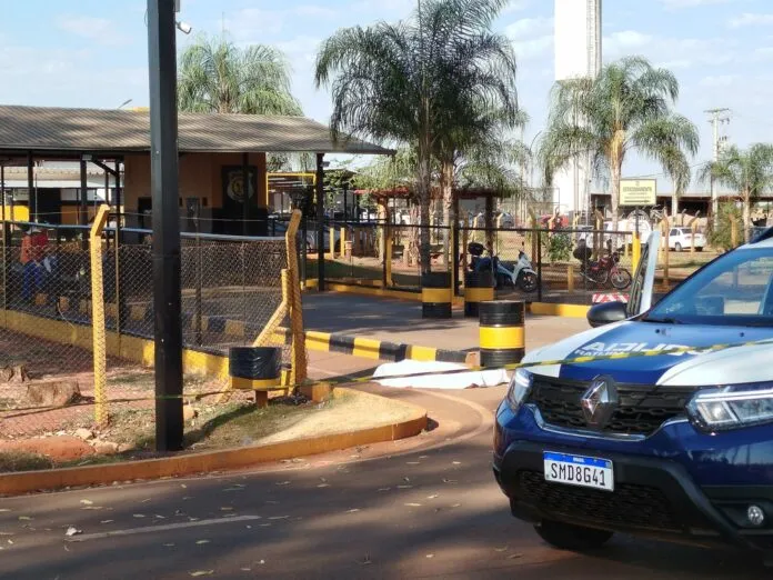 Detento é assassinado em frente ao Presídio da Gameleira com seis tiros