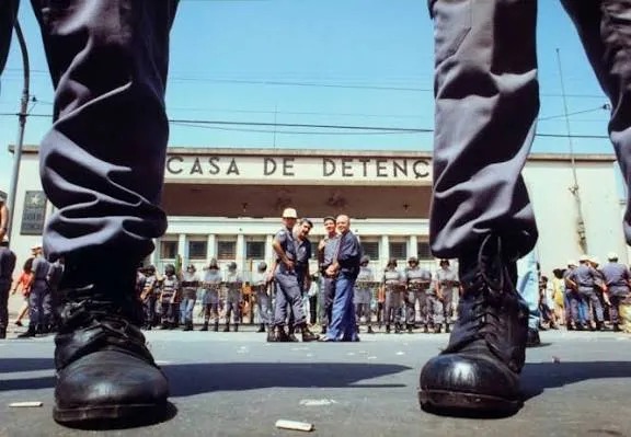 STF retoma julgamento sobre indulto de Bolsonaro a policiais do Massacre do Carandiru