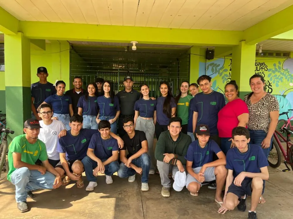  Polícia Militar realiza palestra sobre segurança no trânsito para estudantes em Pedro Gomes