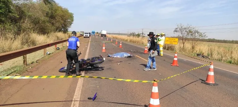 Motociclista morre após acidente com carreta na BR-163 em MS