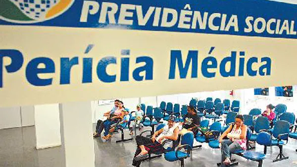 Fila do INSS atinge 2,6 milhões de pedidos em agosto, maior nível desde 2019